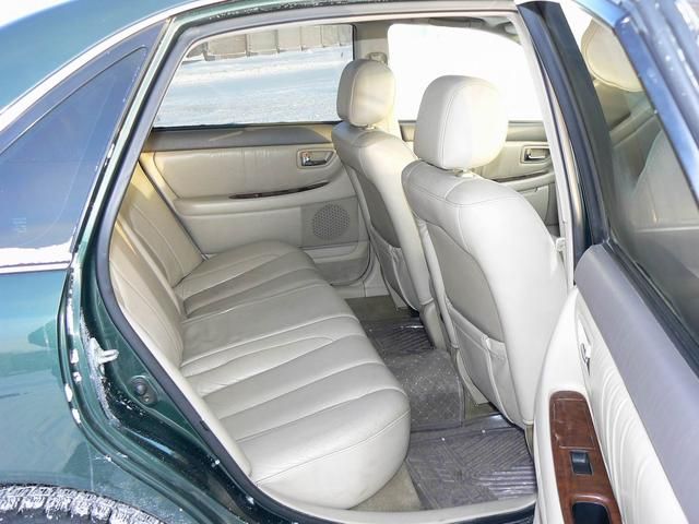 2000 Toyota Pronard