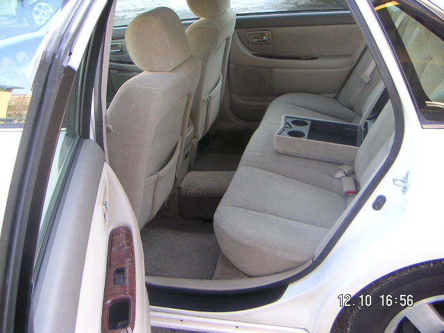 2000 Toyota Pronard Images