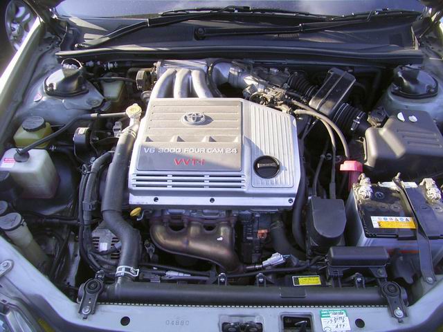 2000 Toyota Pronard Pictures