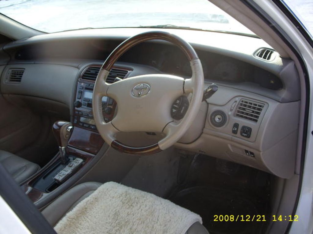 2002 Toyota Pronard