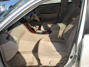 2002 Toyota Pronard Images