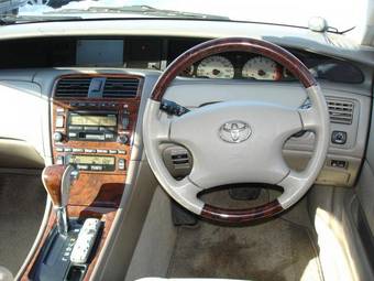 2002 Toyota Pronard Pictures