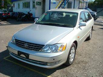 2002 Toyota Pronard Photos