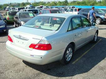 2002 Toyota Pronard Images