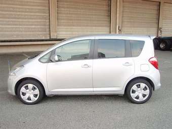 2005 Toyota Ractis Pictures