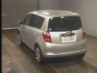 2005 Toyota Ractis Photos