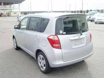 2005 Toyota Ractis Photos