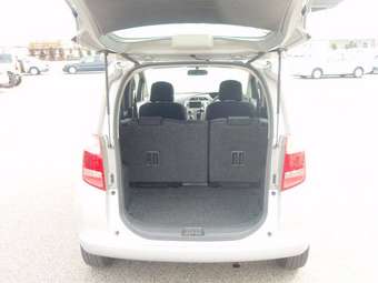 2005 Toyota Ractis For Sale