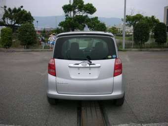 2005 Toyota Ractis Wallpapers