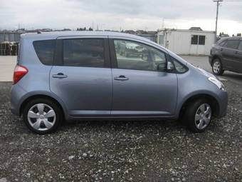 2005 Toyota Ractis Pictures
