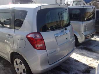 2005 Toyota Ractis Pics