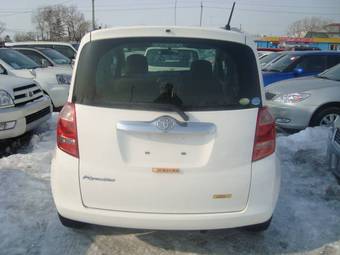 2005 Toyota Ractis Photos