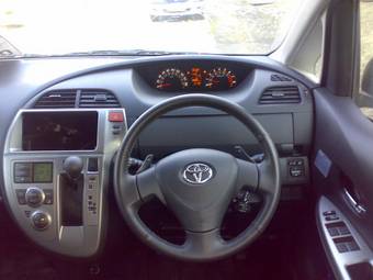 2005 Toyota Ractis Wallpapers