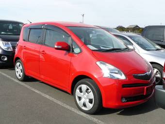 2005 Toyota Ractis Pics