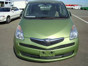 2005 Toyota Ractis Photos