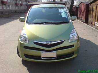 2005 Toyota Ractis Photos