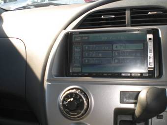 2005 Toyota Ractis Images