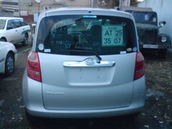 2005 Toyota Ractis Photos