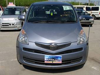 2005 Toyota Ractis Pictures