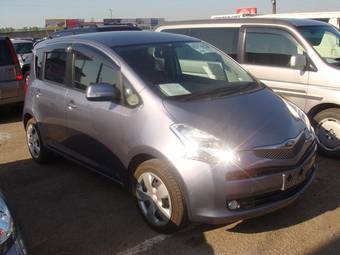2005 Toyota Ractis Pictures
