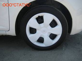 2005 Toyota Ractis Photos