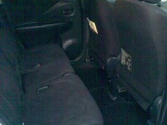 2005 Toyota Ractis Pictures