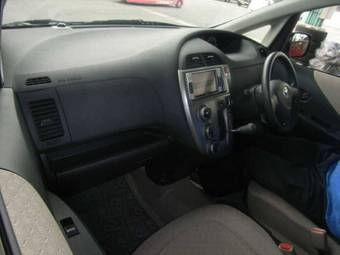 2005 Toyota Ractis Pics