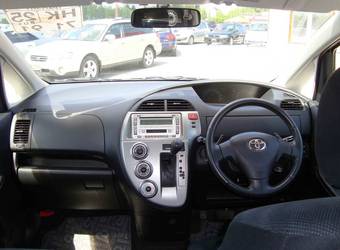 2005 Toyota Ractis For Sale