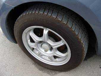 2005 Toyota Ractis Pictures