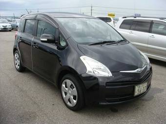 2005 Toyota Ractis Pictures