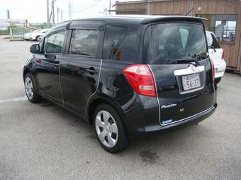 2005 Toyota Ractis Pictures