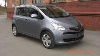 2005 Toyota Ractis Photos