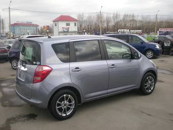2005 Toyota Ractis Wallpapers
