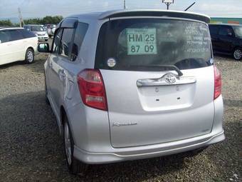 2005 Toyota Ractis Pictures
