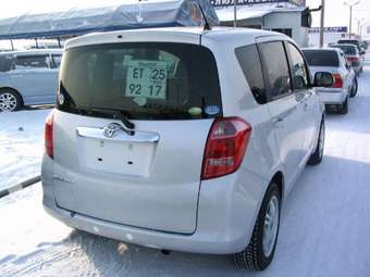 2006 Toyota Ractis Pictures