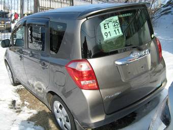 2006 Toyota Ractis Photos