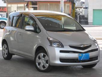 2006 Toyota Ractis Pictures