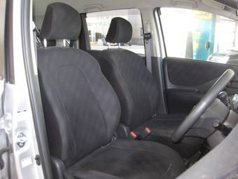 2006 Toyota Ractis Pictures