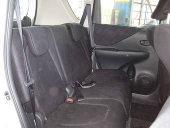 2006 Toyota Ractis Photos