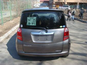 2006 Toyota Ractis Pics
