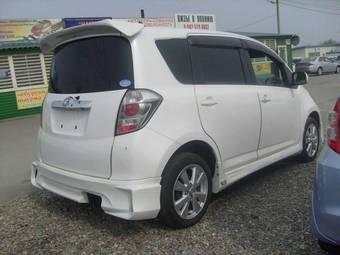 2006 Toyota Ractis Pictures