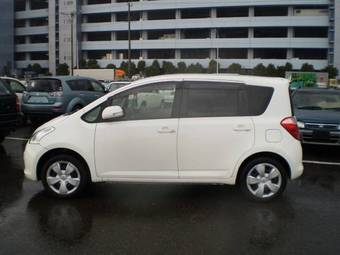2006 Toyota Ractis Photos