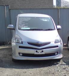 2006 Toyota Ractis Pictures