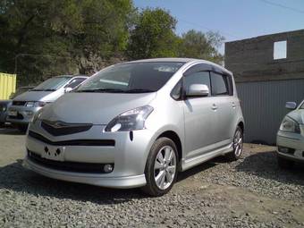 2006 Toyota Ractis Photos