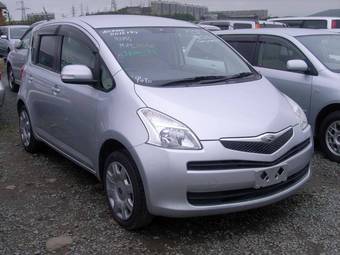 2006 Toyota Ractis Photos