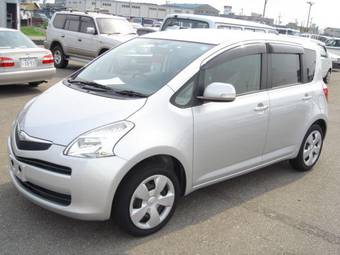 2006 Toyota Ractis Pictures