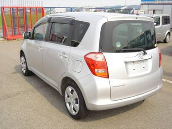 2006 Toyota Ractis Photos