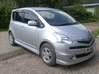 2006 Toyota Ractis Pictures
