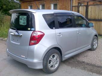 2006 Toyota Ractis Photos
