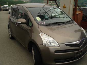 2006 Toyota Ractis Photos